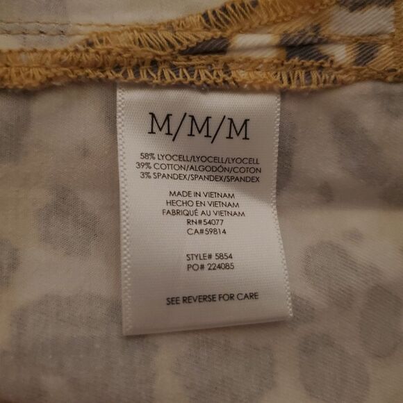 NWT Cabi Providence Shirt Jacket Button Safari Print Size M - Picture 13 of 13